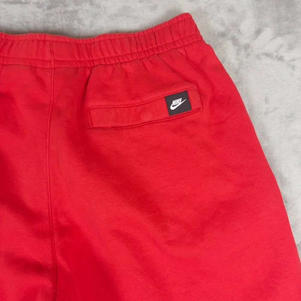 Nike Fleece Shorts Mens Medium Red Just Do It Graphic BV5105-657 Athletic Gym